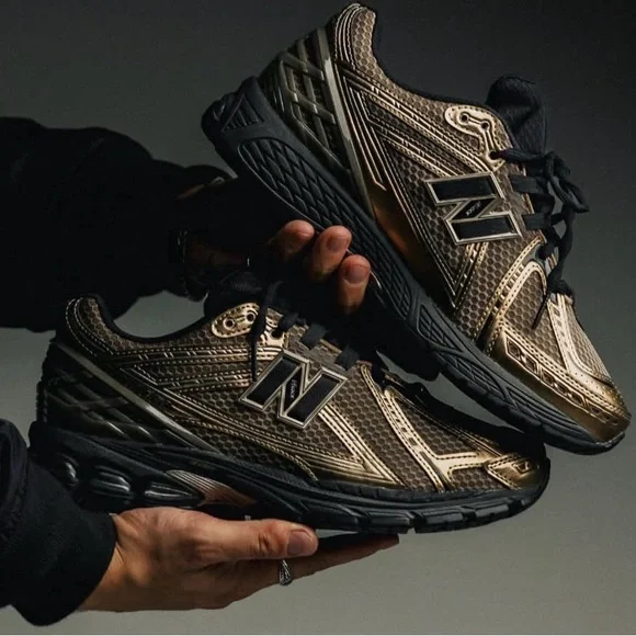 New Balance 🔥 1906R Running Athletic Shoes Bronze Black Gold 1906 U1906RCJ NEW - Picture 3 of 13